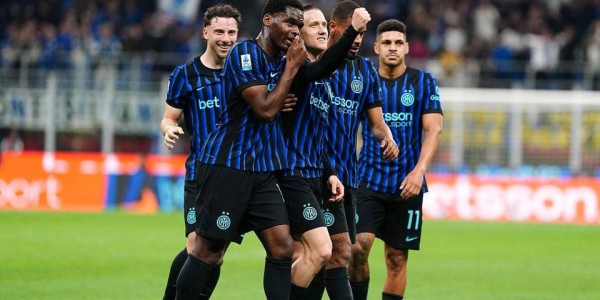 国米3-0完胜卡利亚里，豪取三连胜领跑积分榜，提前锁定下赛季欧冠资格