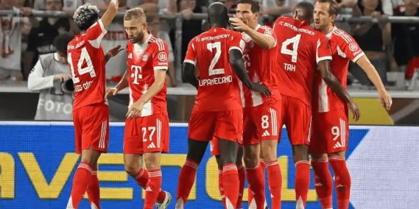 周六026 德甲焦点：汉堡主场保级拼韧性，拜仁客场碾压冲冠，交锋魔咒难破？