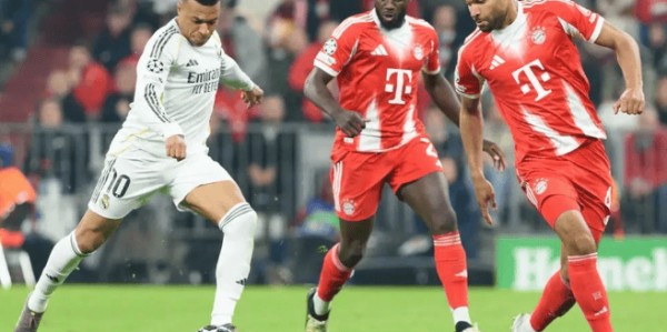 红牌毁四强？皇马3-2领先被翻盘，阿森纳0-0晋级却让球迷睡不着！